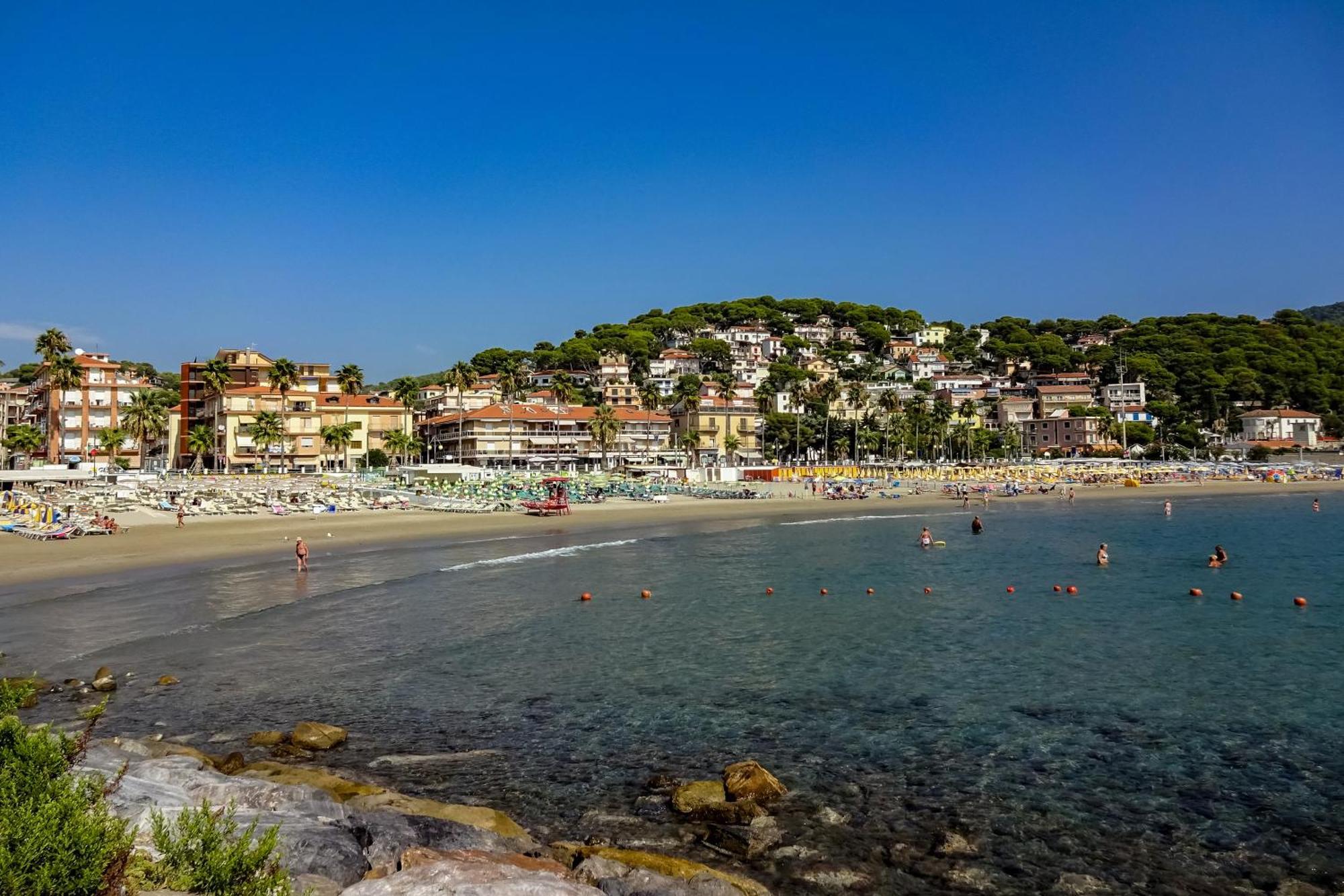 Laigueglia Beach - Happy Rentals Ngoại thất bức ảnh