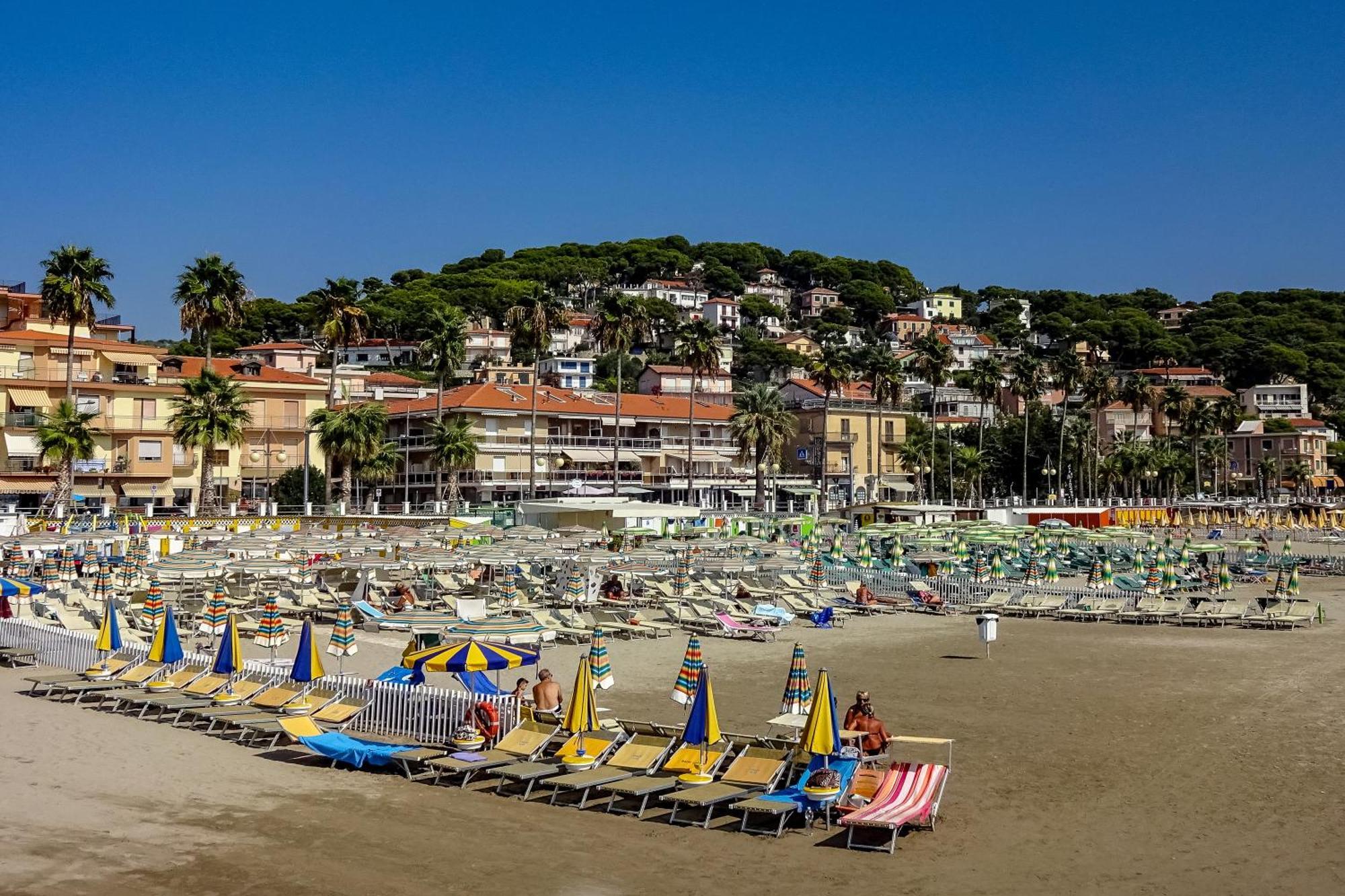 Laigueglia Beach - Happy Rentals Ngoại thất bức ảnh