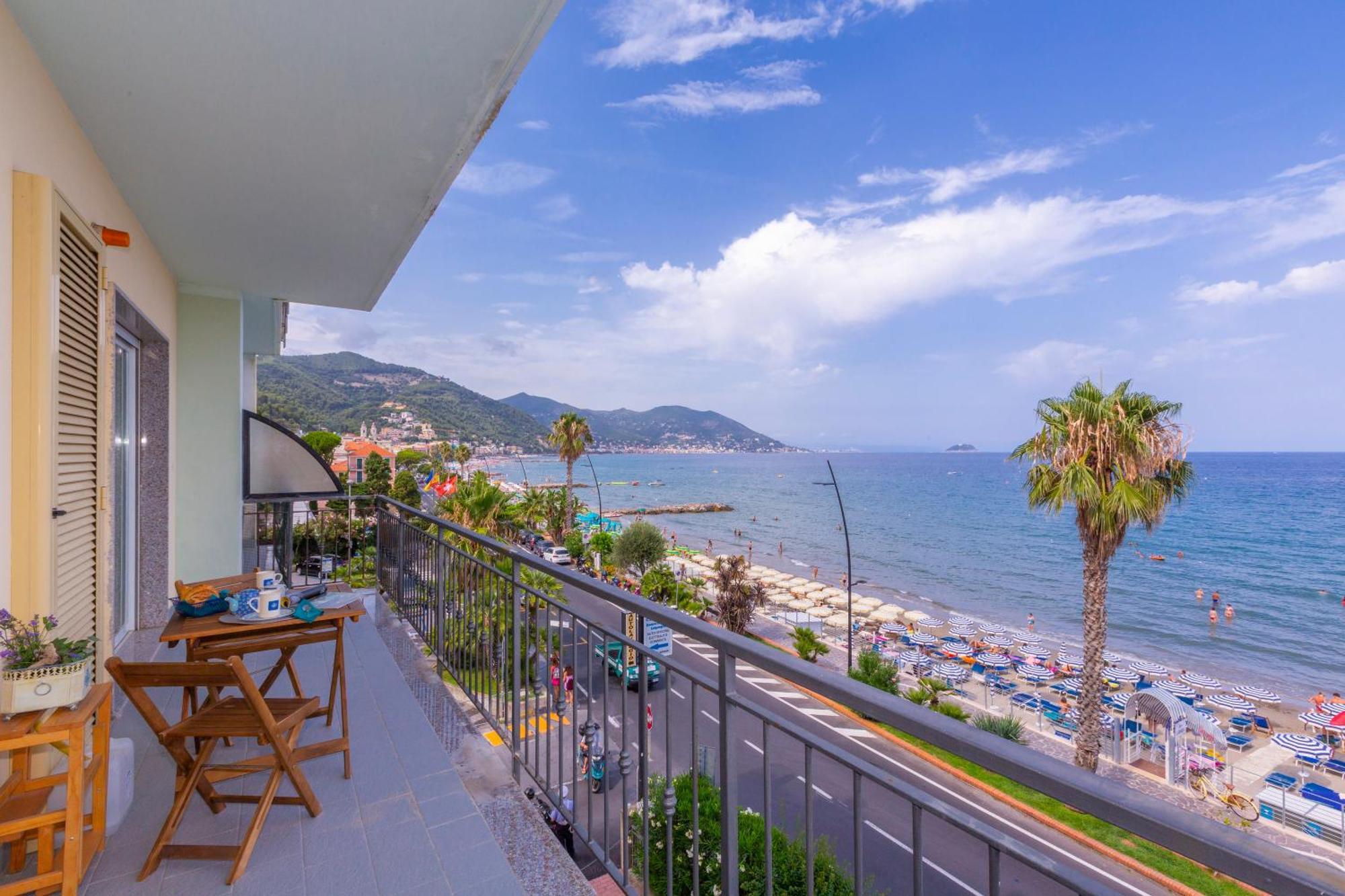 Laigueglia Beach - Happy Rentals Ngoại thất bức ảnh